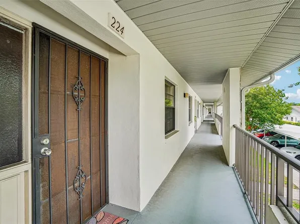 1601 43rd St N APT 224, Saint Petersburg, FL 33713