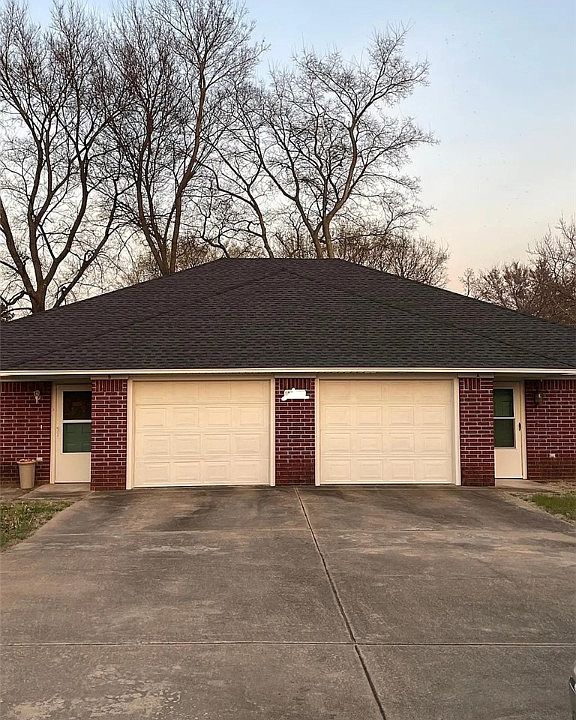 1st image of 1008 N Jackson Ct