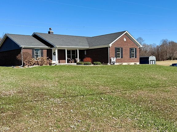 2nd image of 1502 NE Santee Dr