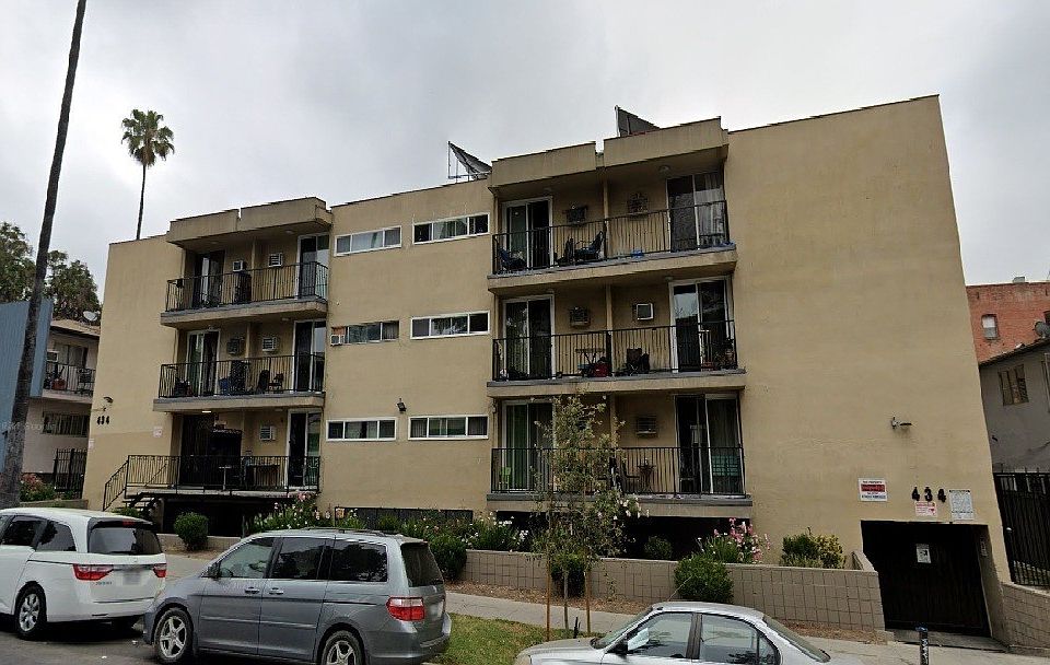 1st image of 434 S Kenmore Ave #303