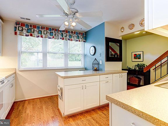 4th image of 1537 Winterberry Dr