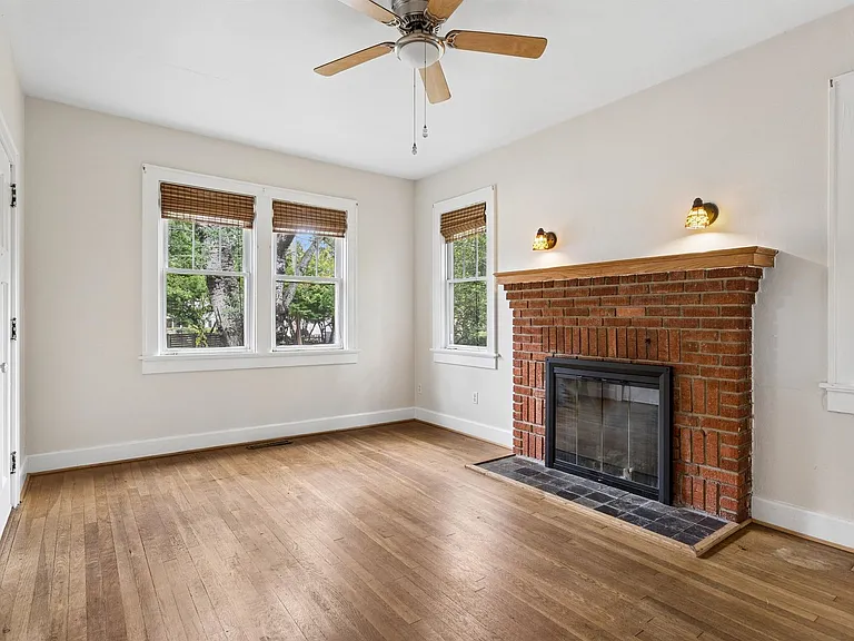 7 Willoughby Pl — Photo 7