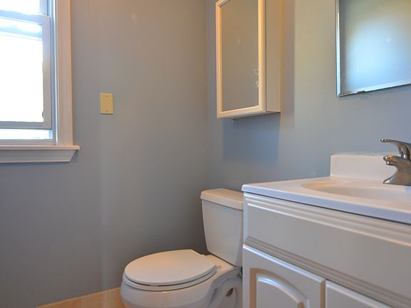 4th image of 118 Sagamore St #2