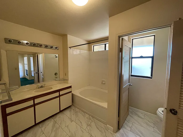 68-1696 Akaula St — Photo 13