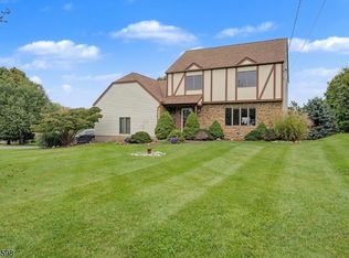 73 Pinkneyville Rd, Sparta, NJ 07871