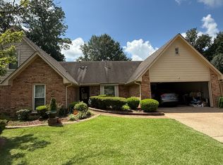 8999 Woodmark Dr, Cordova, TN 38018