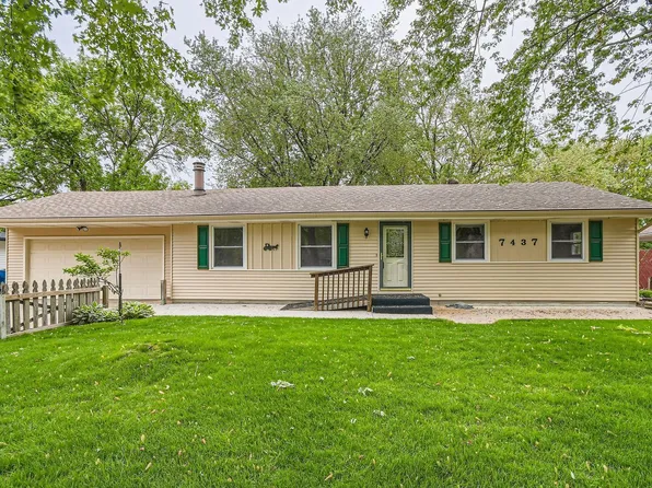 7437 McKinley St NE, Fridley, MN 55432