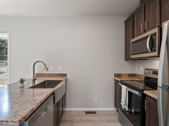 5th image of 35312 N Newport Hwy #259