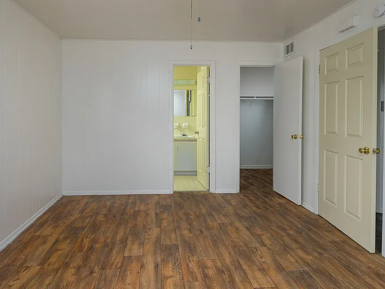 307 E Bryce Ave — Photo 12