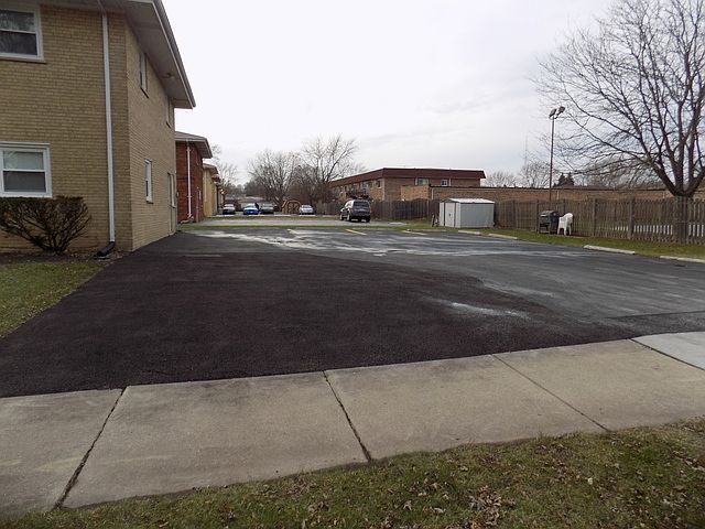 2nd image of 910 Elder Rd