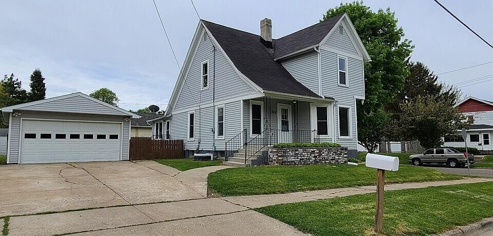 1st image of 1321 Laurel Ave