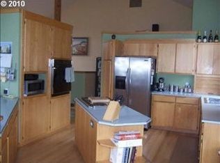 55 Ridgewood Dr, Eugene, OR 97405