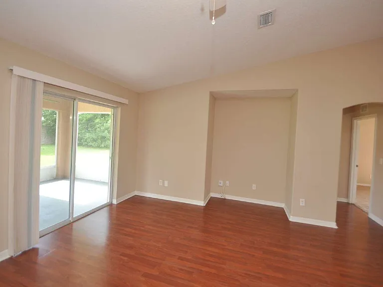 37 Louisburg Ln — Photo 12