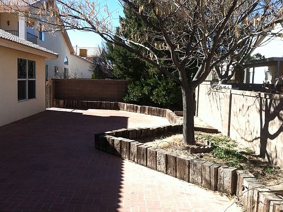 4th image of 8011 Corte Del Viento NW