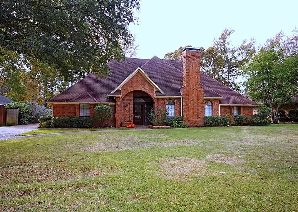 1st image of 1408 Woodlands Dr