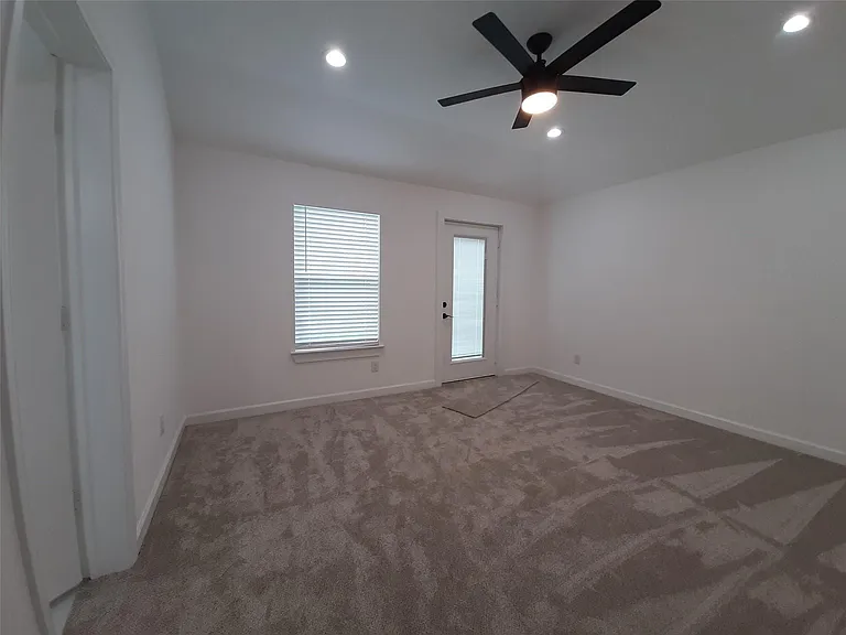4530 Mayflower St — Photo 12