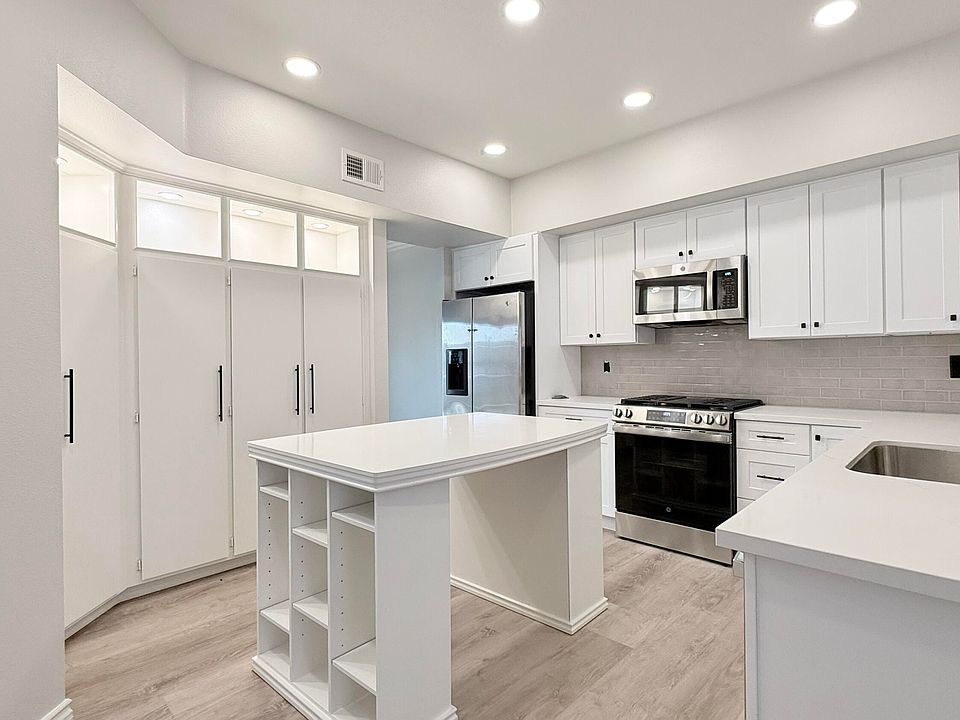 1st image of 4872 Elderberry Ave