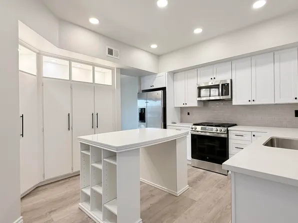 4872 Elderberry Ave, Moorpark, CA 93021