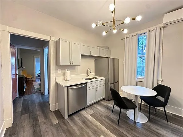 314 S Rendon St — Photo 8