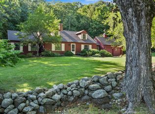 477 Gould Hill Rd, Hopkinton, NH 03229