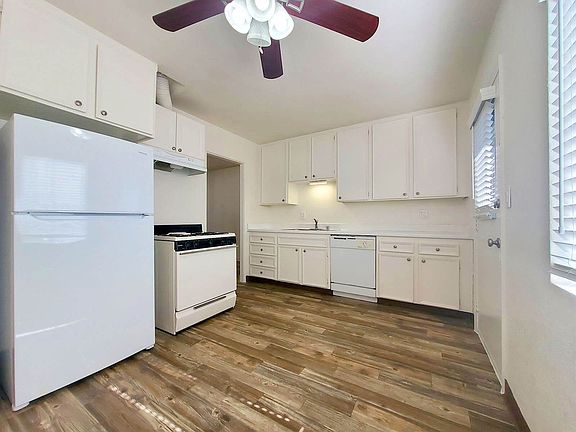 2nd image of 1039 N Mollison Ave #1041-A