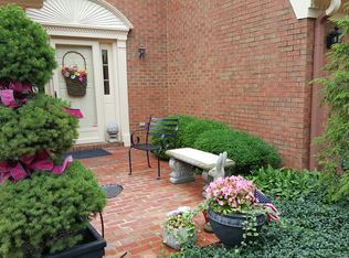 2141 Taborlake Pl, Lexington, KY 40502