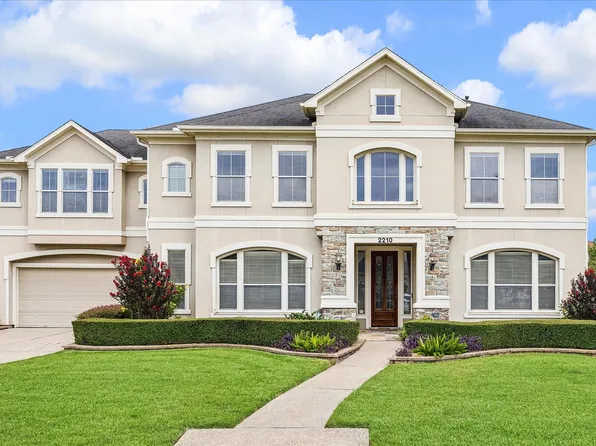2210 Bywater Dr, Houston, TX 77077
