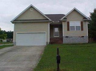 107 Flagstone Way Dr, Clinton, TN 37716