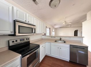 2844 Sussex Place Dr, Columbus, OH 43123