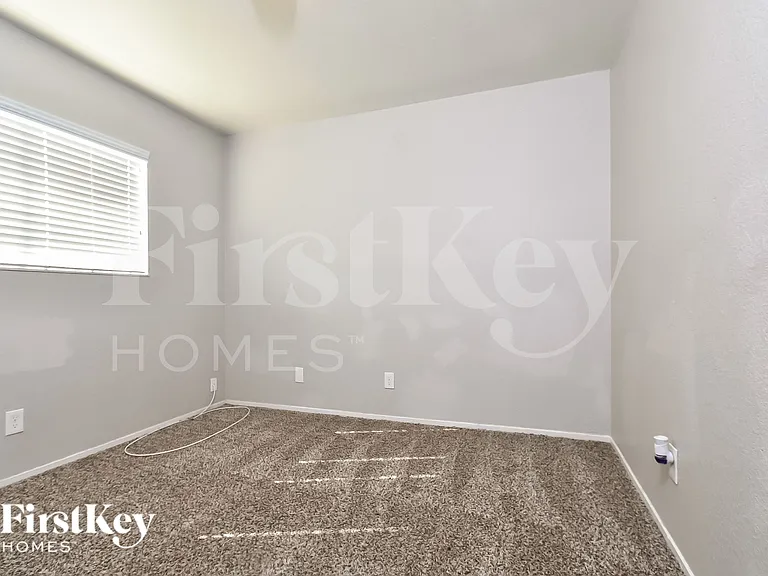 3909 Almondwood Dr — Photo 11