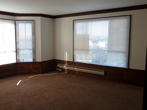 4th image of 1392 27th Ave