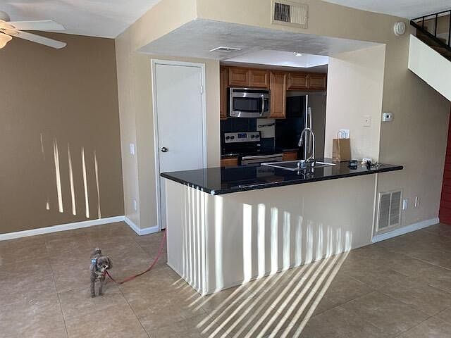 1st image of 72664 Willow St Unit 2
