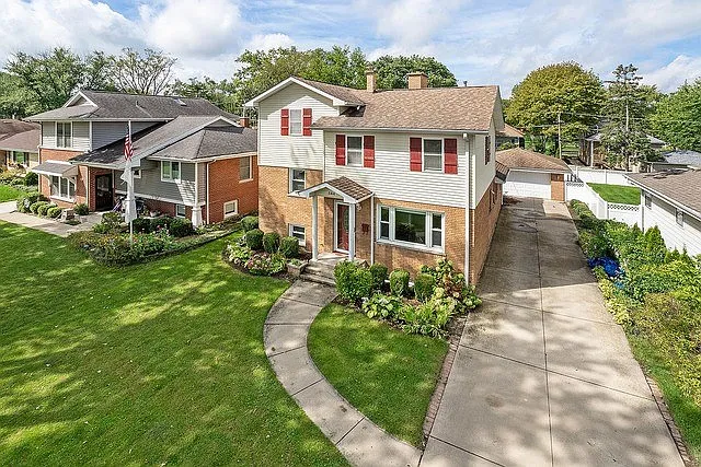 544 S La Londe Ave photo 1