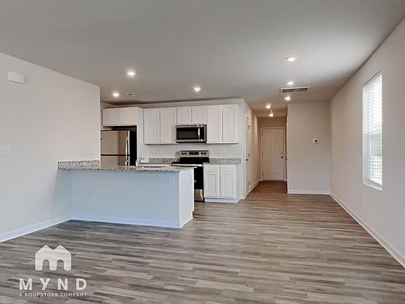 4th image of 254 Winston Ln #22