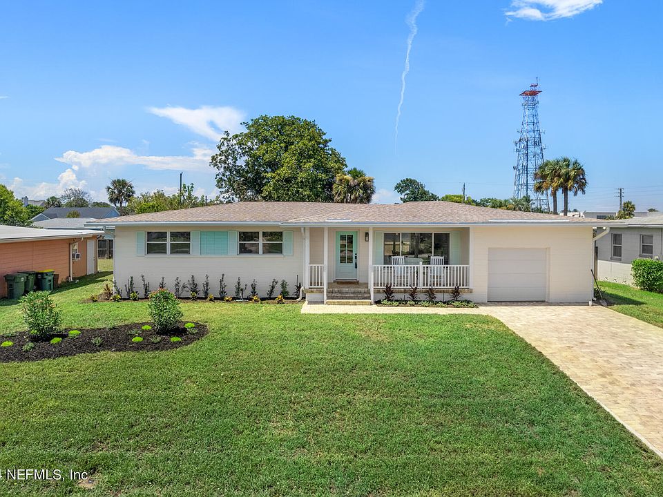 1st image of 427 15TH Avenue N
