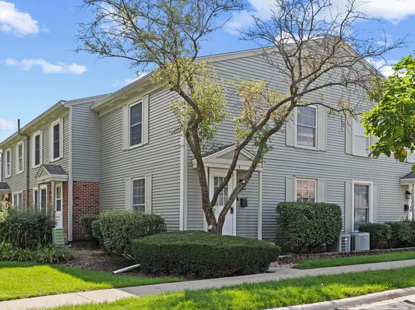 1171 Bunker Hill Ct APT D, Wheaton, IL 60189