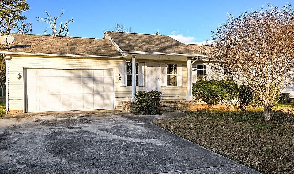 1st image of 298 Christian Dr NW
