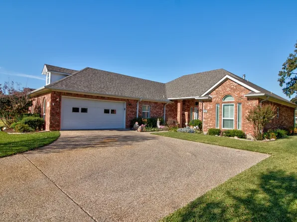 113 Cocopa Dr, Lake Kiowa, TX 76240