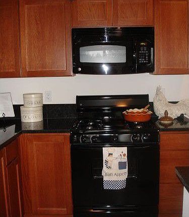 4th image of 4103 82nd Ave NE