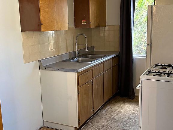 5th image of 1315 N Kingsley Dr APT 4
