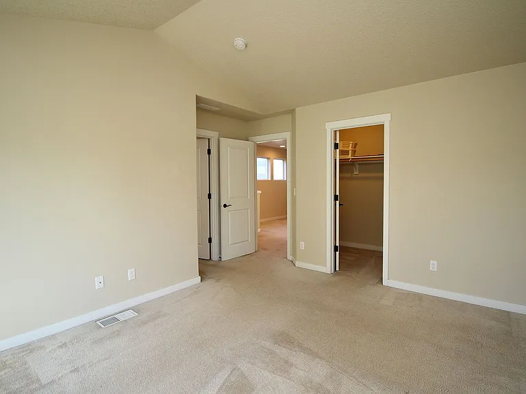 420 SW 204th Ter — Photo 17