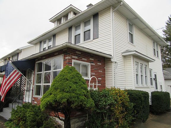 5th image of 541 E 6th Ave