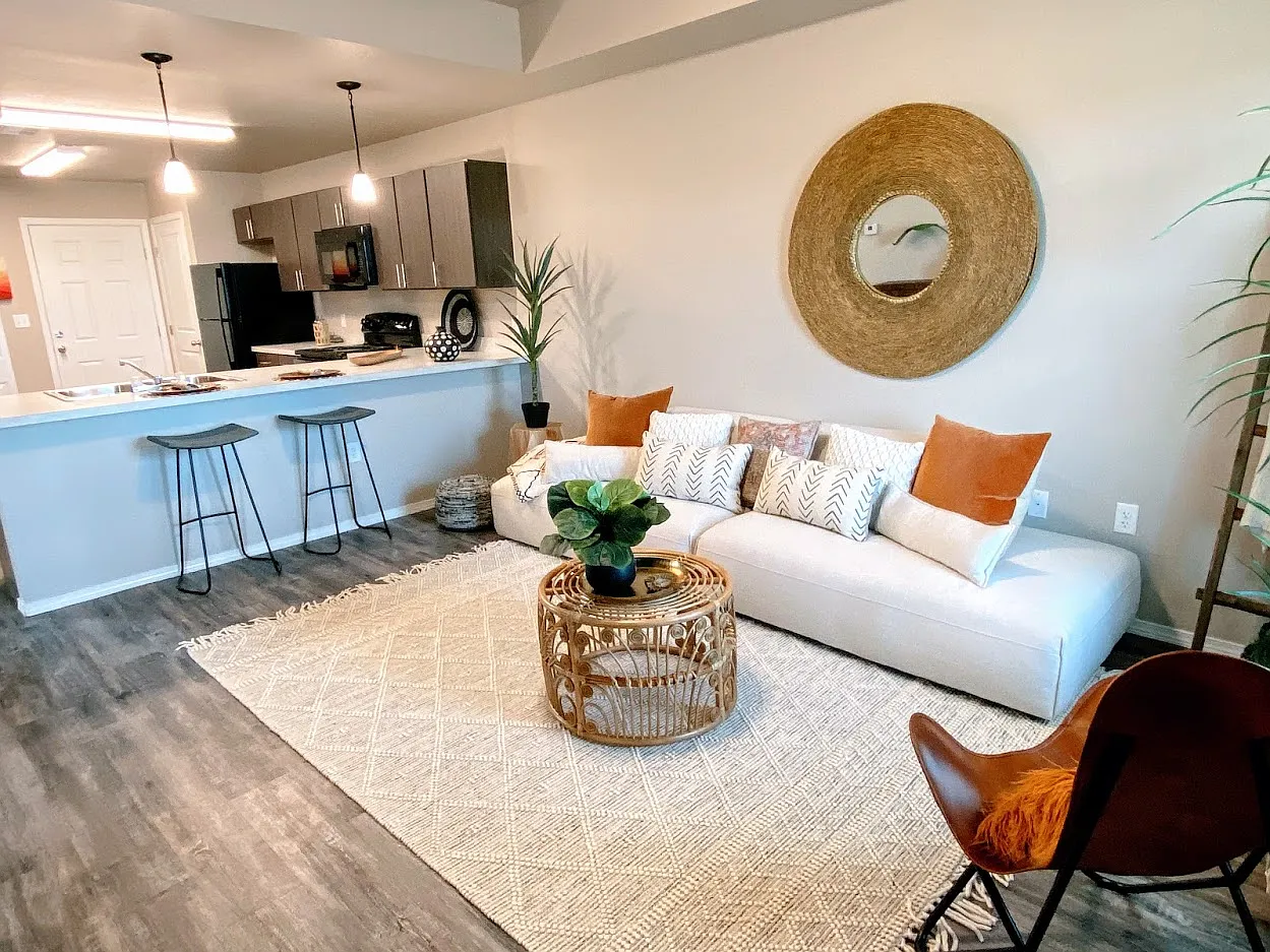 Apex Villas — Photo 1