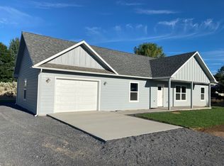 244 N Saginaw Ave, Hines, OR 97738