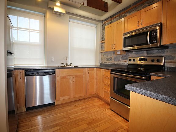 5th image of 200A Ontario St #1575703