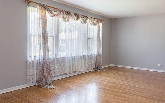 3rd image of 1196 Princeton Dr