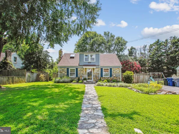 2605 Popkins Ln, Alexandria, VA 22306