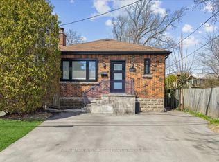 2113 New St, Burlington, ON L7R 1H7