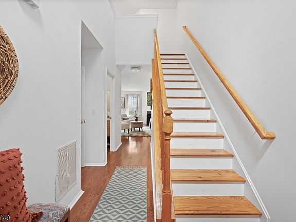 2nd image of 53 Dewitt Ln
