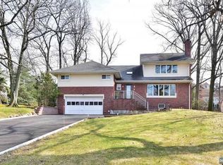 11 Ridge Rd, Tenafly, NJ 07670